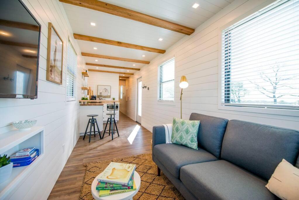Container Home With Rooftop Views And Pickleball-Pecan Grove Bellmead Exteriör bild
