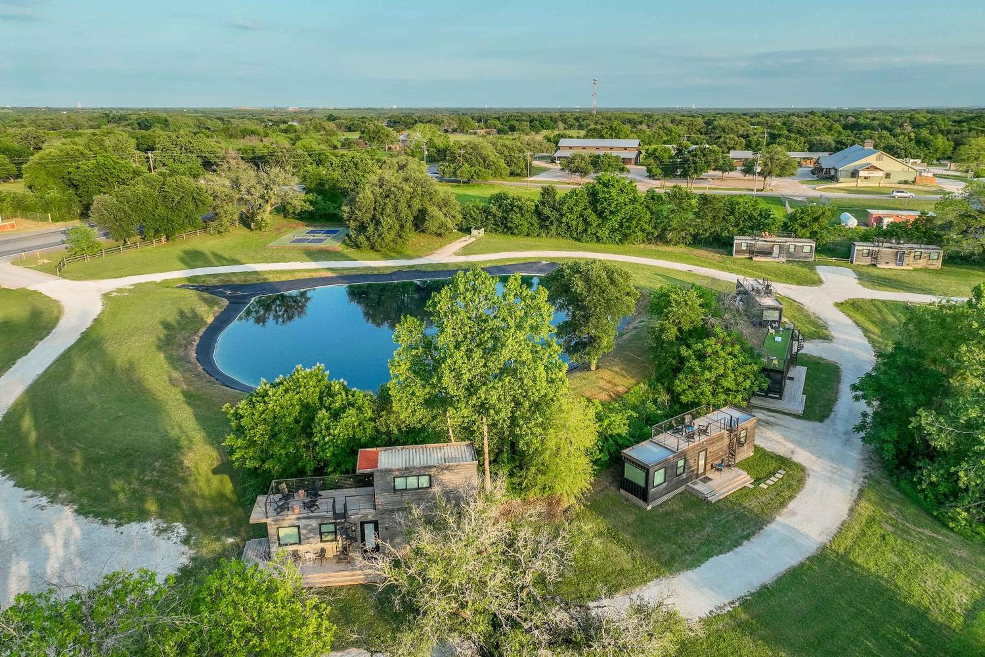 Container Home With Rooftop Views And Pickleball-Pecan Grove Bellmead Exteriör bild